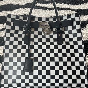 Michael Kors Hamilton Tote. Black white check